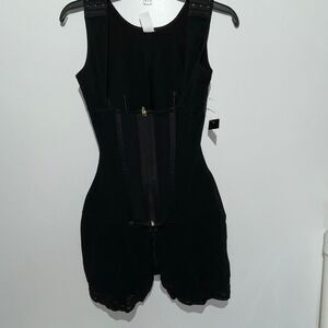 Women's Black Mid-Thigh Zip Up Open Bust Shapewear Bodysuit Size Medium NWT
